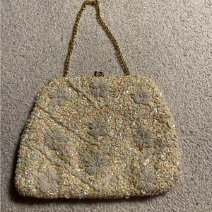 Vintage cream colored clutch /purse.
